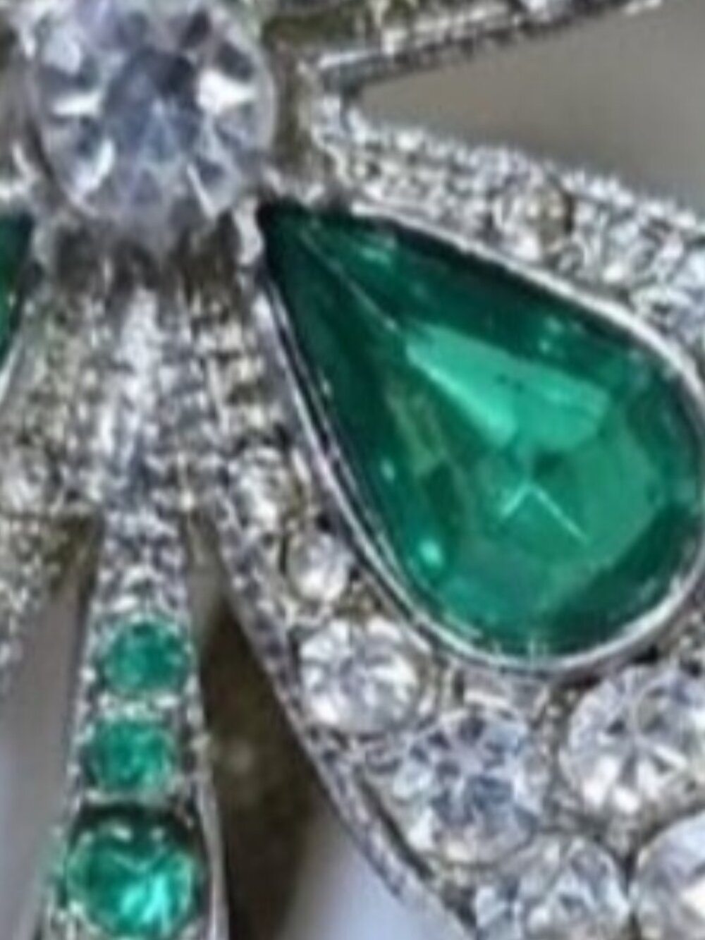 Faux Emerald Clover‎ Crystal Statement Brooch - Green & Silver